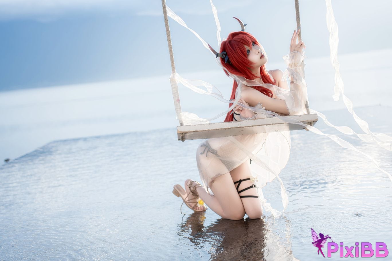 Cosplayer Zhiyue Etsu ko Arknights Shirter swimsuit PixiBB.COM 005