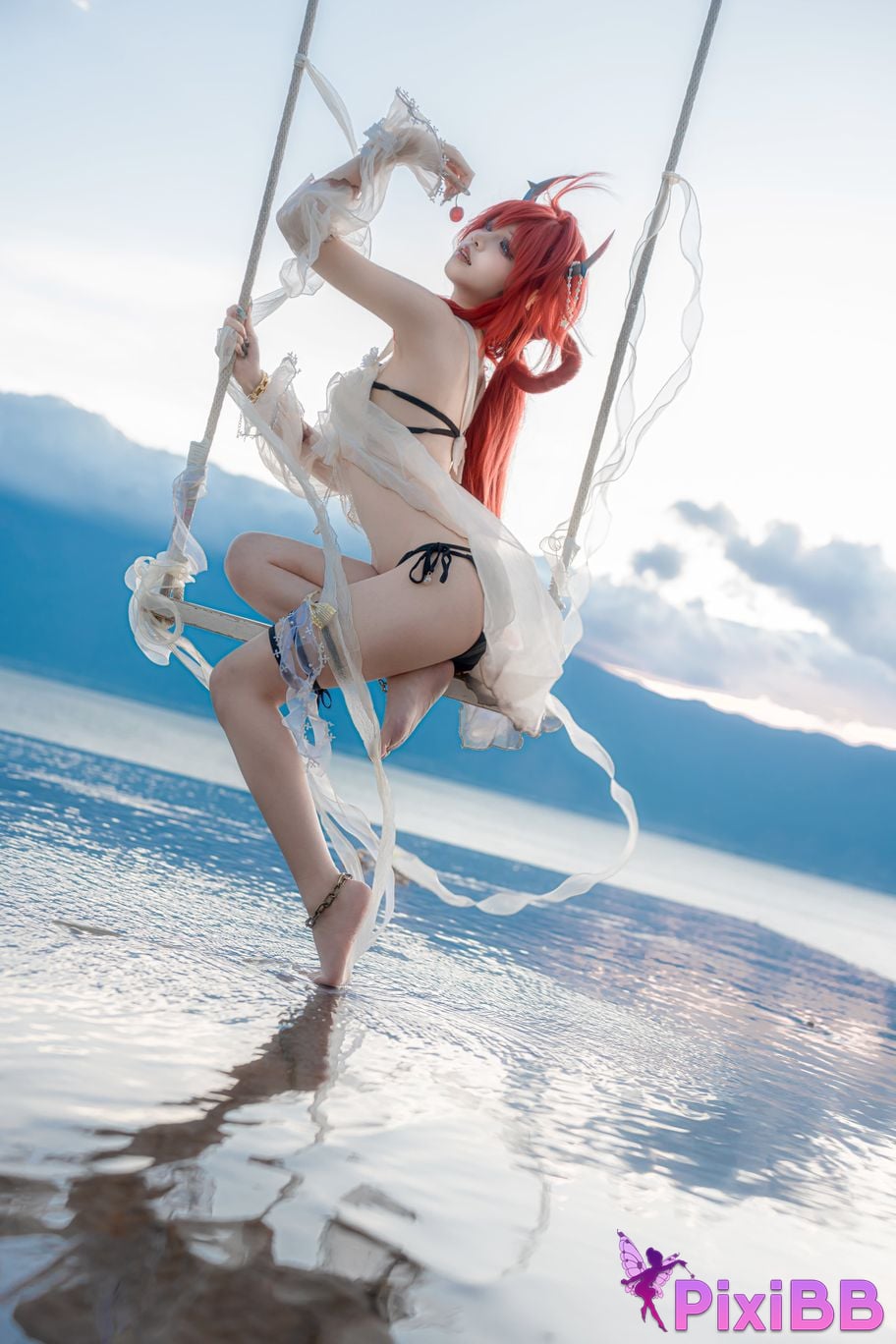 Cosplayer Zhiyue Etsu ko Arknights Shirter swimsuit PixiBB.COM 025