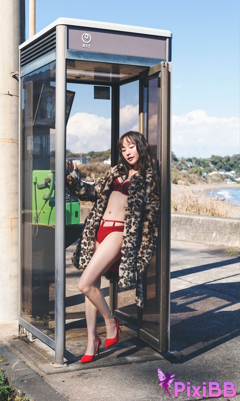 Japanese Idol Kanami Takasaki Digital only photo collection Its too dangerous weekly play PHOTO BOOK PixiBB.COM 035