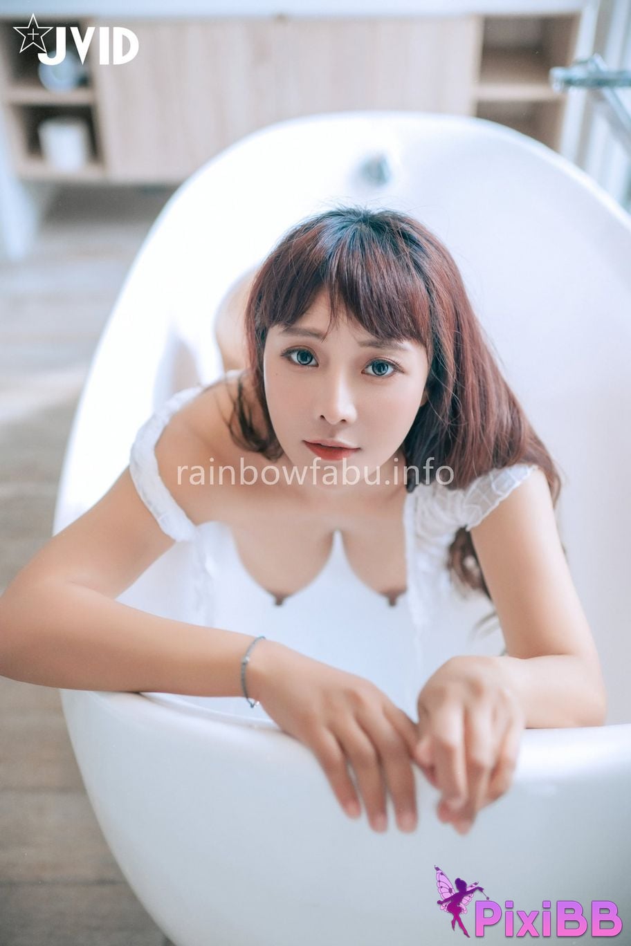 JVID Lele Le Shi Shen Lu Chu Hao Ru Kai Tui Bao You Huo Zhang Fu Xia Shu Hou Meng Zhuang Li Ju Yao Huang Yin Dang Ren Qi PixiBB.COM 058