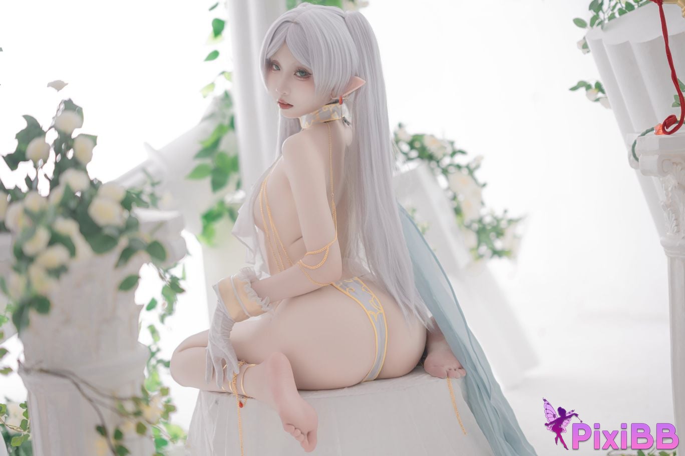 Cosplayer Zhiyue Etsu ko The funeral of Florian Dancer PixiBB.COM 014