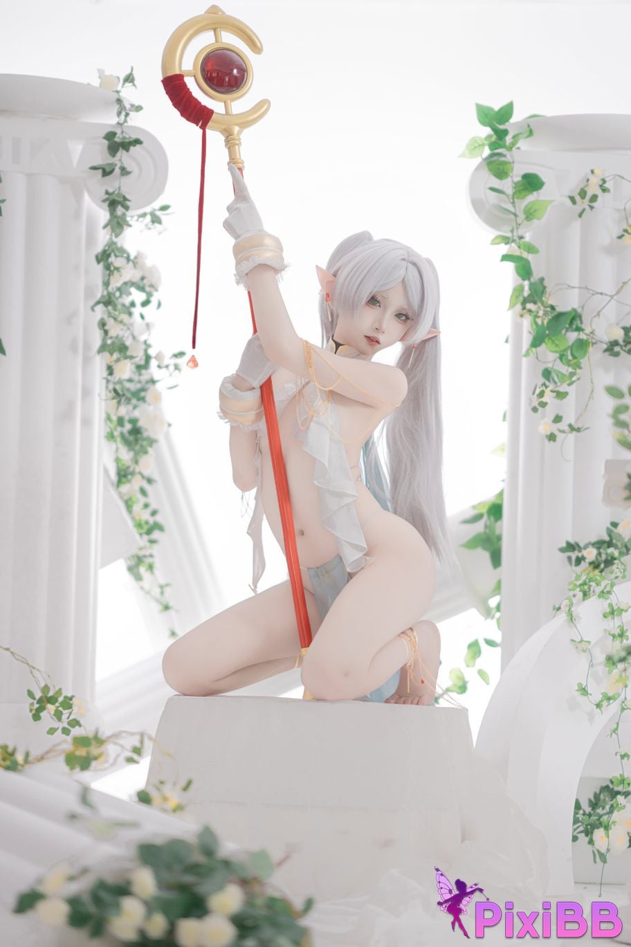 Cosplayer Zhiyue Etsu ko The funeral of Florian Dancer PixiBB.COM 018