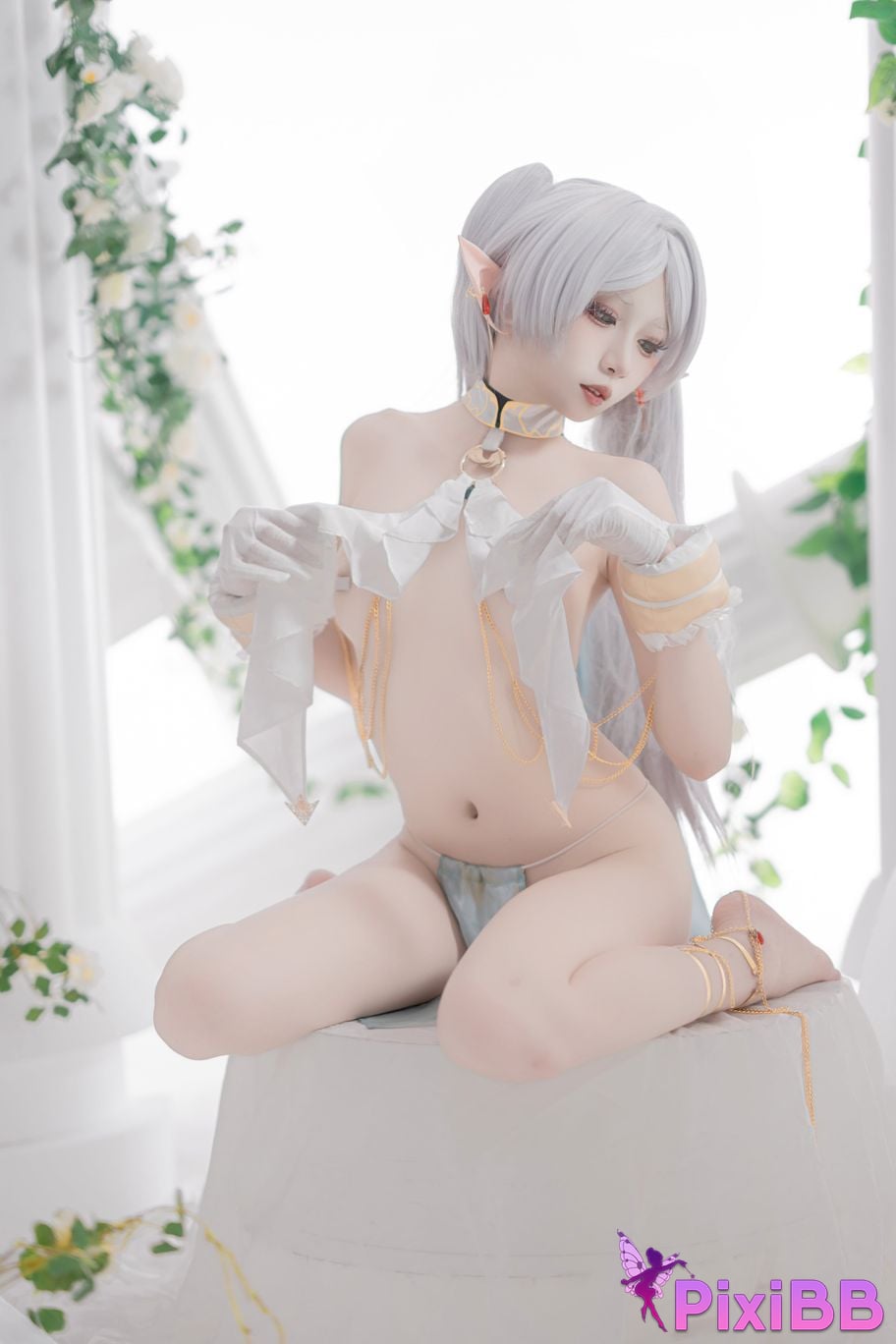 Cosplayer Zhiyue Etsu ko The funeral of Florian Dancer PixiBB.COM 030