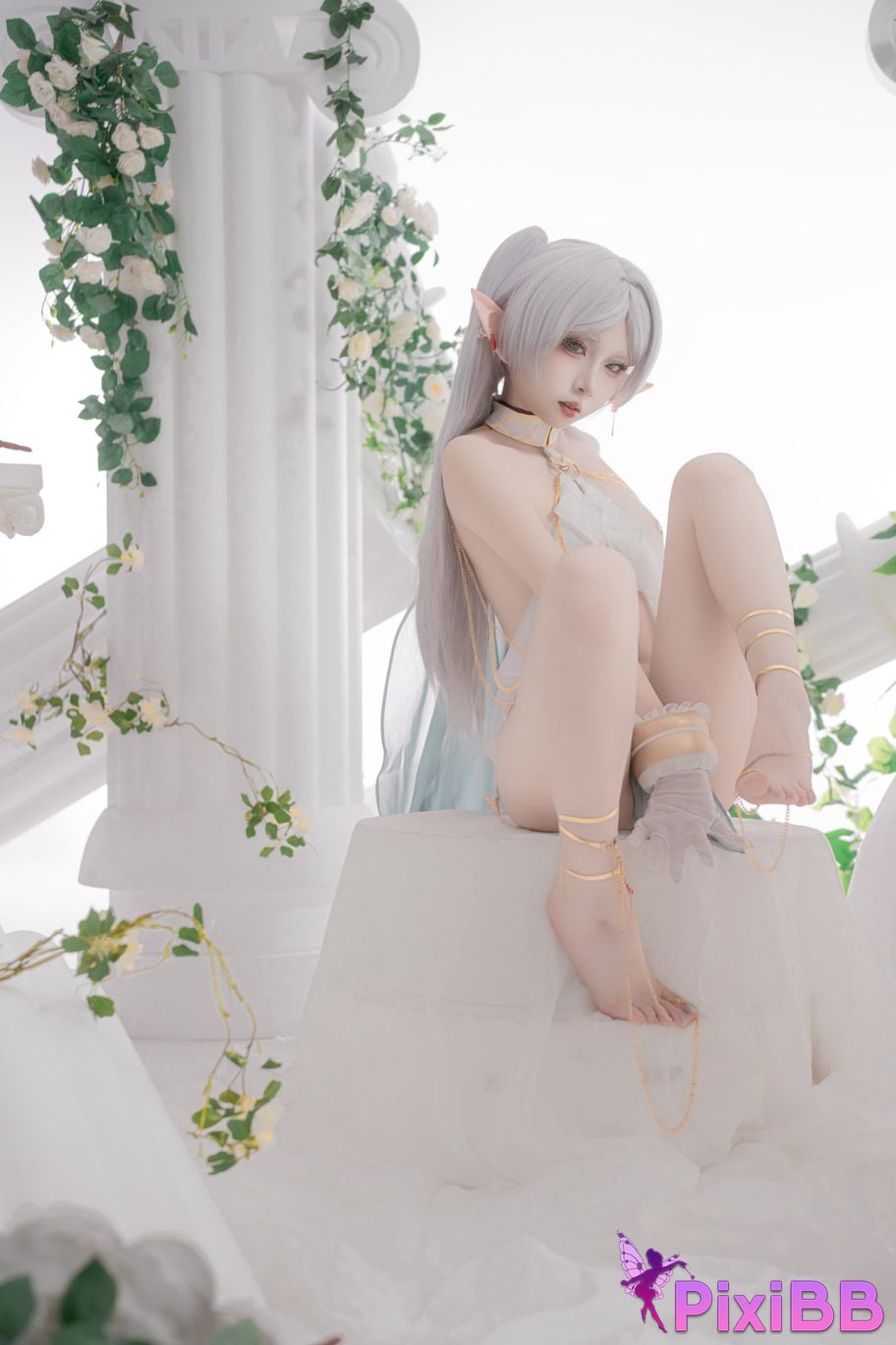 Cosplayer Zhiyue Etsu ko The funeral of Florian Dancer PixiBB.COM 032