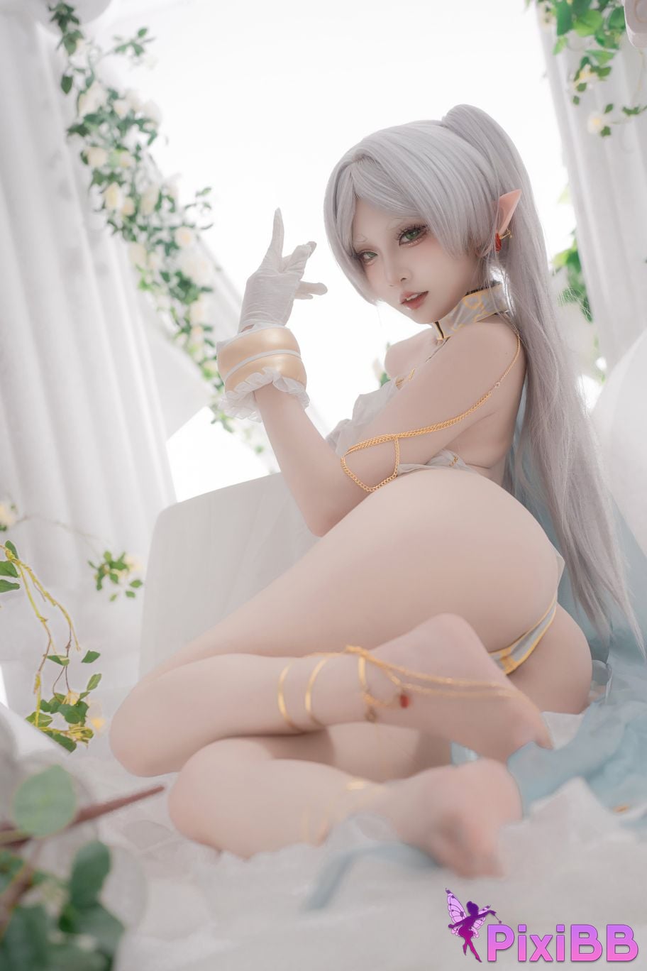 Cosplayer Zhiyue Etsu ko The funeral of Florian Dancer PixiBB.COM 043