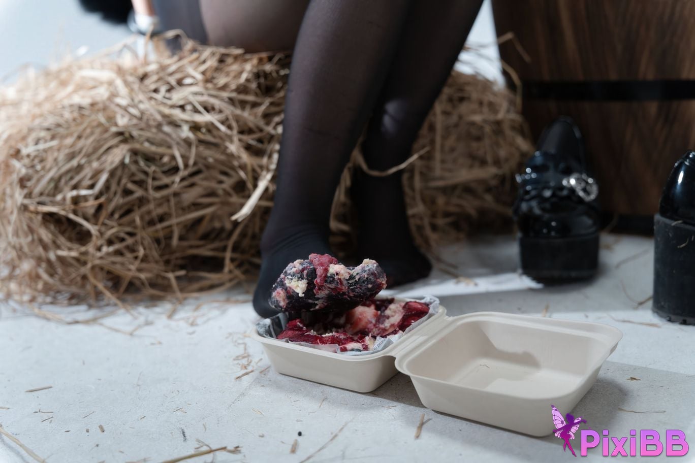 Cosplayer Shimizu Nagi The cat said you can have cake PixiBB.COM 004