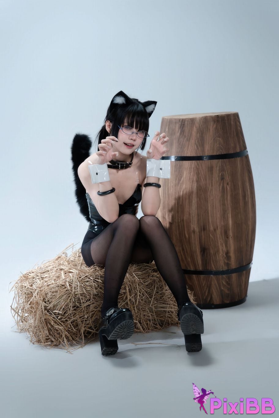 Cosplayer Shimizu Nagi The cat said you can have cake PixiBB.COM 055