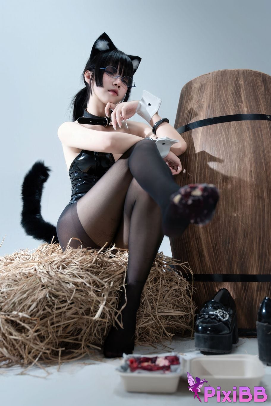 Cosplayer Shimizu Nagi The cat said you can have cake PixiBB.COM 080