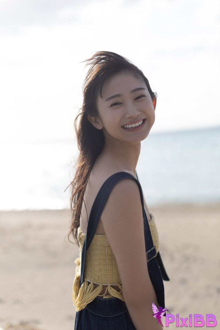 Japanese Idol Nanako Aizawa FRIDAY digital photo book N Unreleased special edition vol.3 120 pages deluxe PixiBB.COM 027