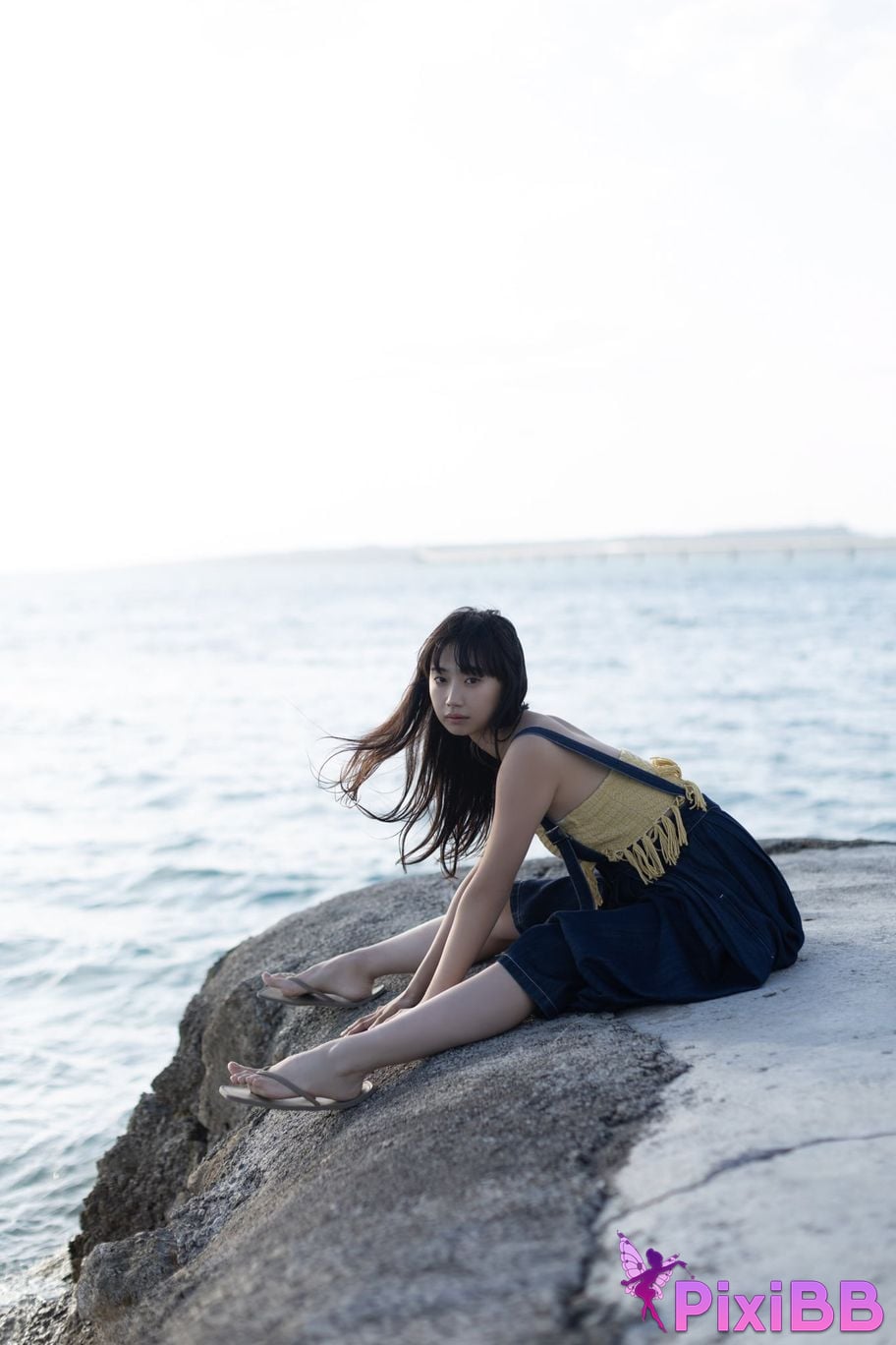 Japanese Idol Nanako Aizawa FRIDAY digital photo book N Unreleased special edition vol.3 120 pages deluxe PixiBB.COM 029