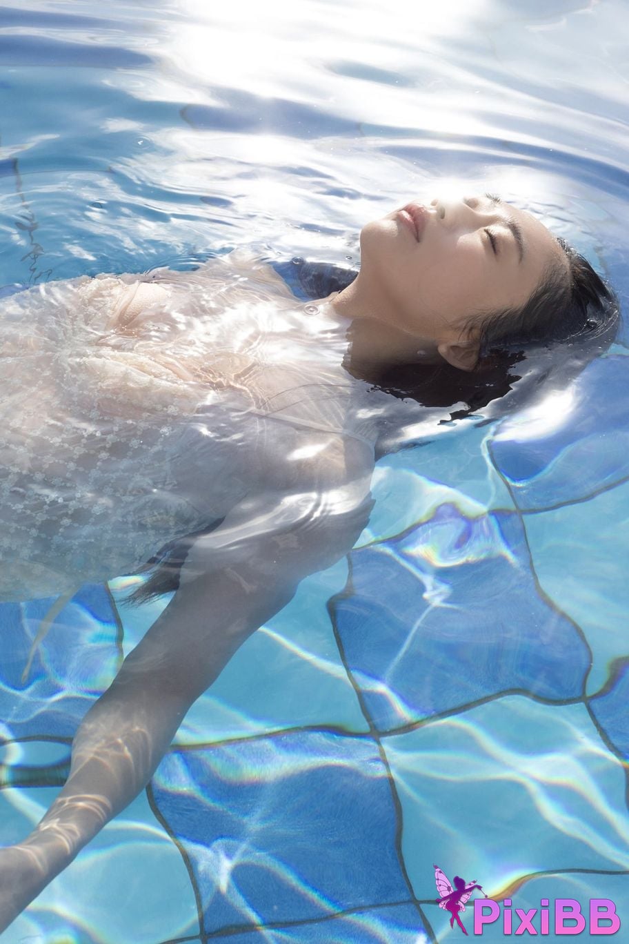 Japanese Idol Nanako Aizawa FRIDAY digital photo book N Unreleased special edition vol.3 120 pages deluxe PixiBB.COM 104