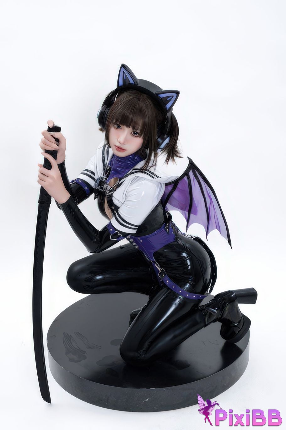 Cosplayer Qiqi be good White shed gel coat PixiBB.COM 007