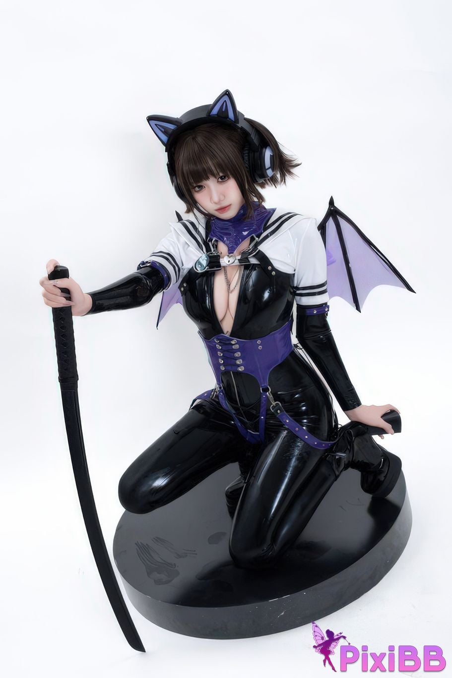 Cosplayer Qiqi be good White shed gel coat PixiBB.COM 008