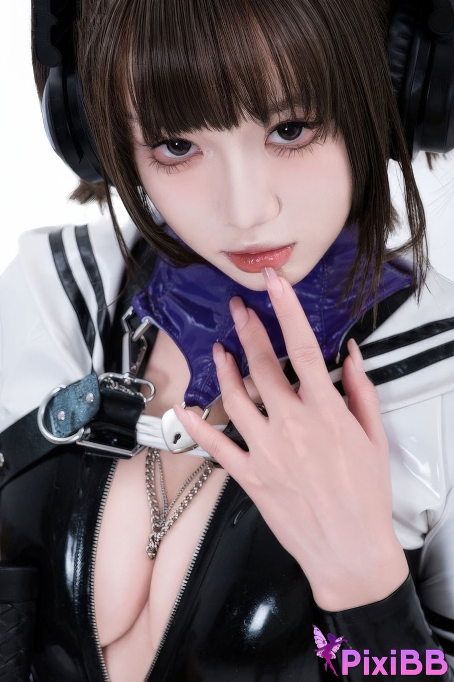 Cosplayer Qiqi be good White shed gel coat PixiBB.COM 013