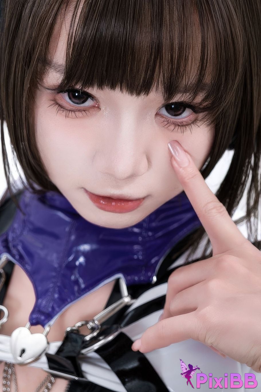 Cosplayer Qiqi be good White shed gel coat PixiBB.COM 014