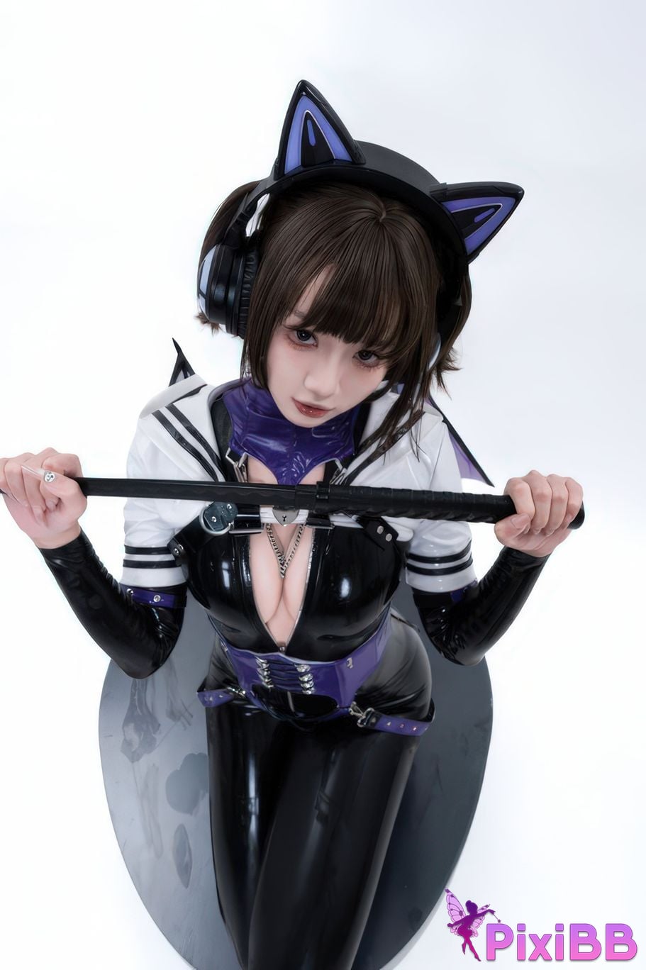 Cosplayer Qiqi be good White shed gel coat PixiBB.COM 016