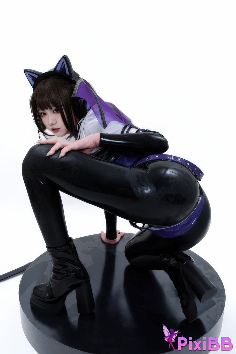 Cosplayer Qiqi be good White shed gel coat PixiBB.COM 021