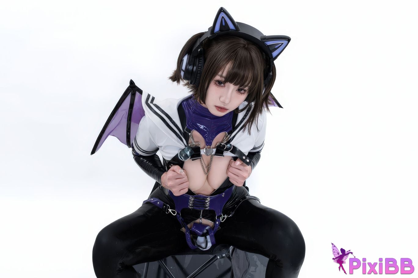 Cosplayer Qiqi be good White shed gel coat PixiBB.COM 037