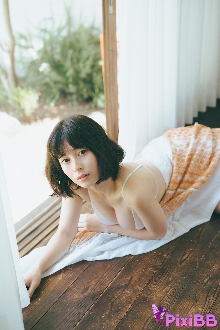 Japanese Idol Sakurako Okubo FLASH digital photo book I can hear the sound of sea PixiBB.COM 007