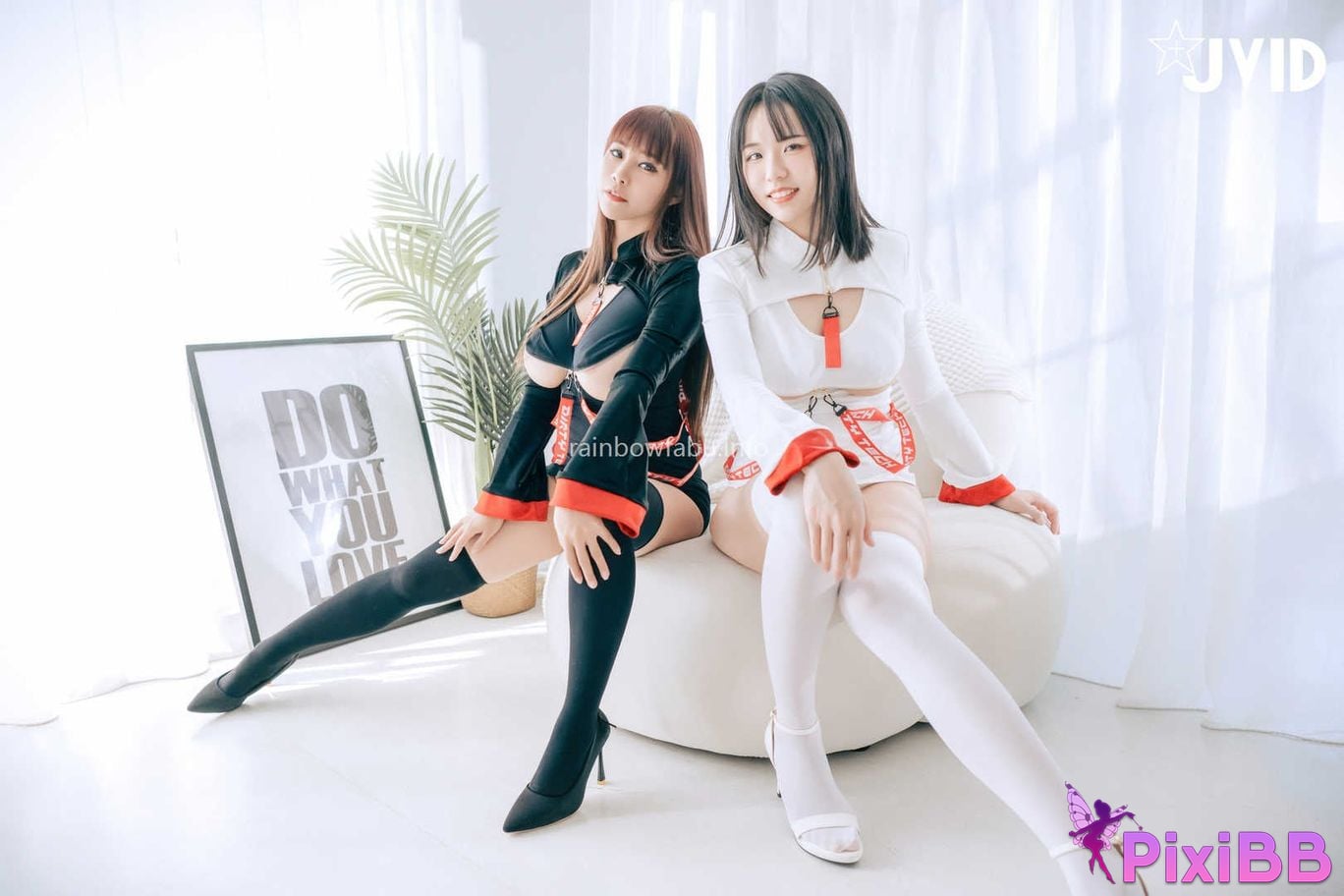 JVID Angela Bao 7 Lele Le Rabbit Bibi Black and white impermanent human desires sexual love Zui Qiang Ju Ru De Min Jian Chuan Shuo The video of a big breast being 040 PixiBB.COM