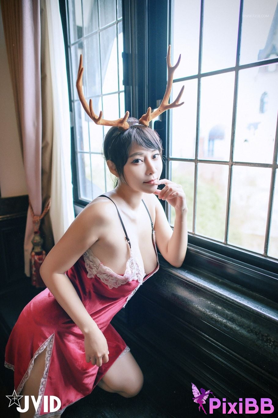 JVID Lele Le Quan Ji Shang Kong Wu Ma Big tits goddess le lu jiao nv hai de bao en PixiBB.COM 004