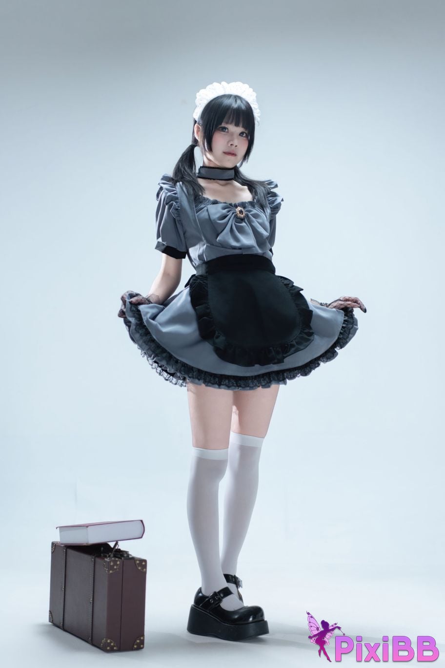 Cosplayer Shimizu Nagi Suitcase with gray maid PixiBB.COM 022