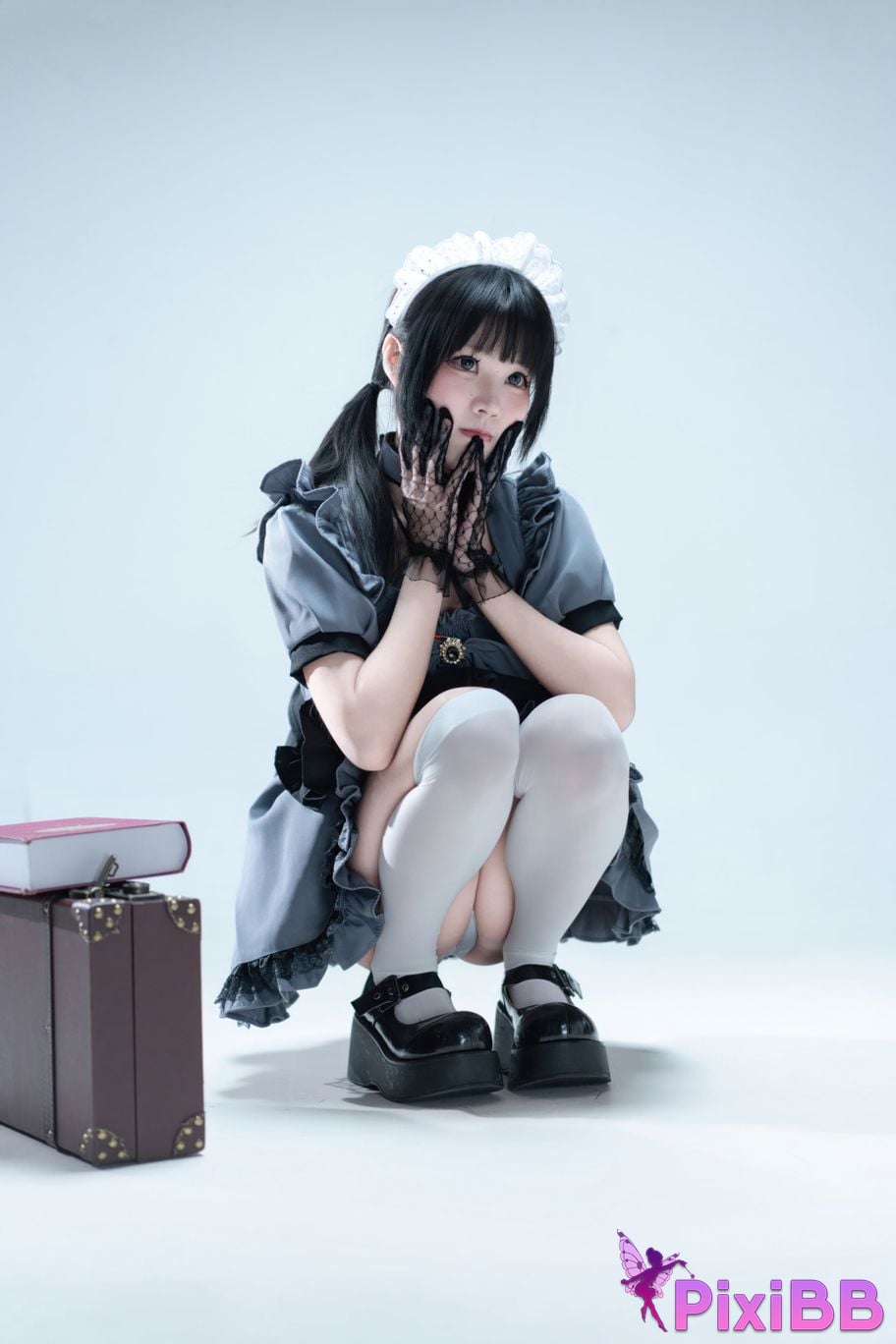 Cosplayer Shimizu Nagi Suitcase with gray maid PixiBB.COM 041