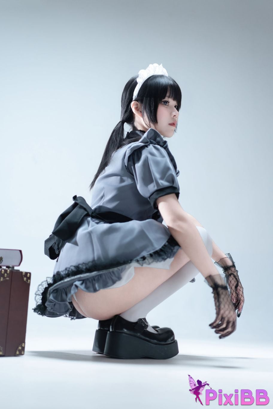 Cosplayer Shimizu Nagi Suitcase with gray maid PixiBB.COM 043