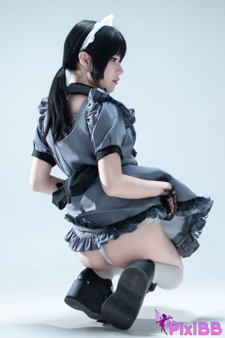 Cosplayer Shimizu Nagi Suitcase with gray maid PixiBB.COM 046