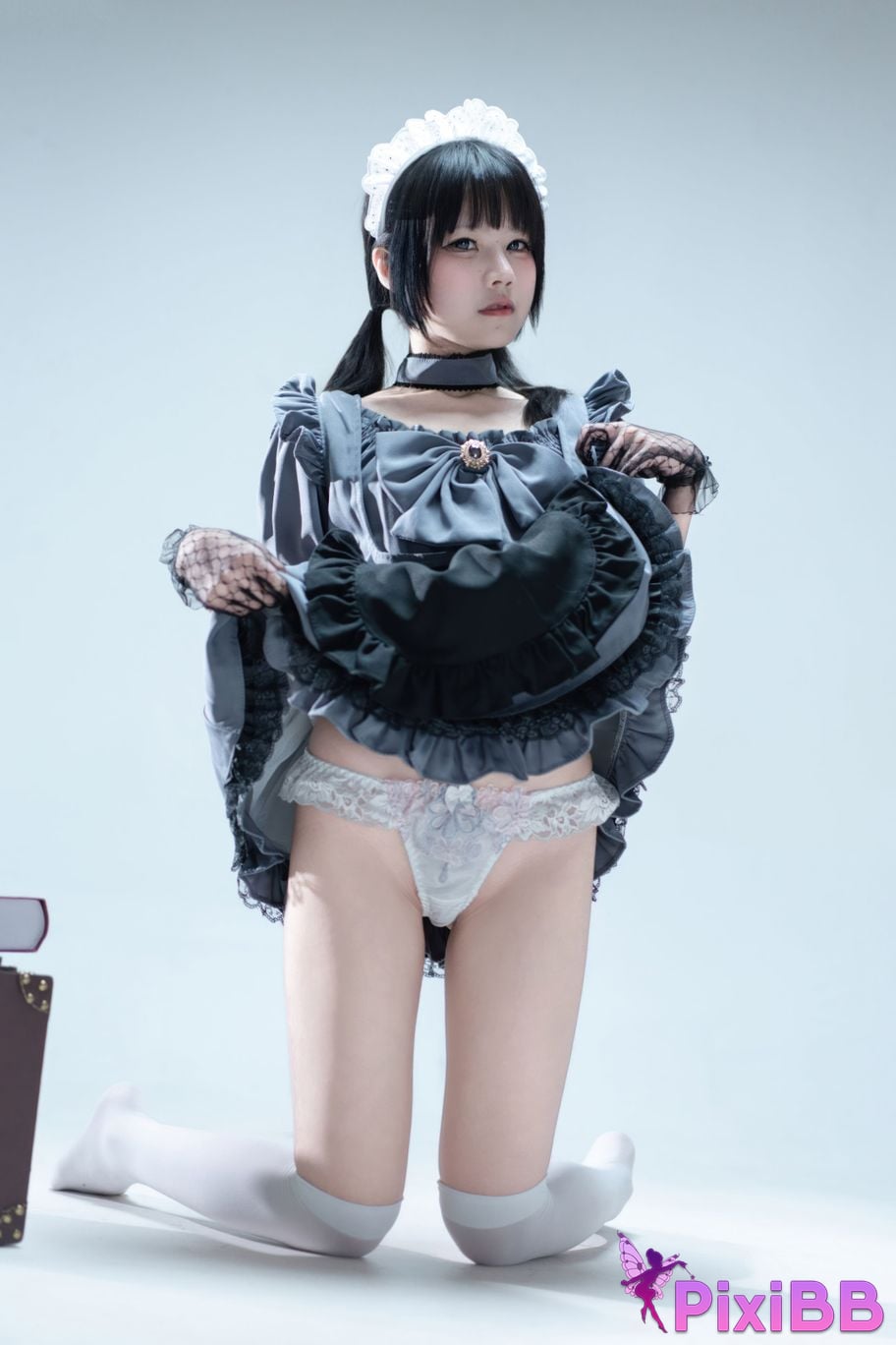 Cosplayer Shimizu Nagi Suitcase with gray maid PixiBB.COM 063