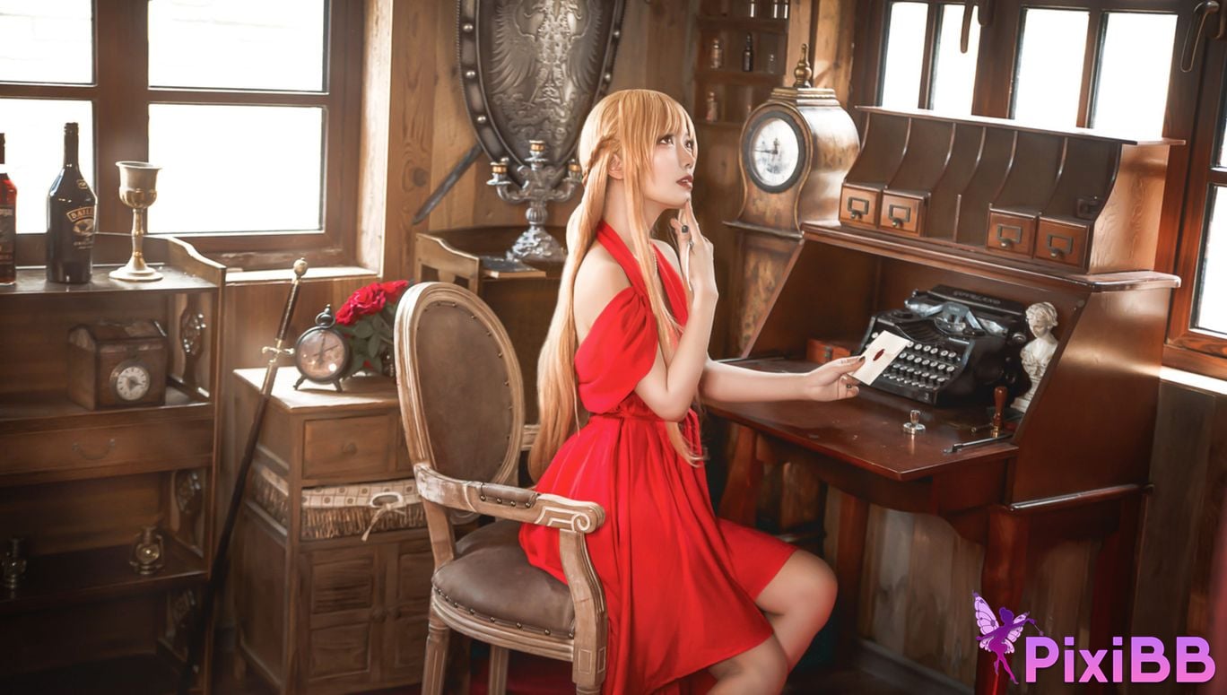 Cosplayer cut Celia Sword Art Online Asuna dress PixiBB.COM 018