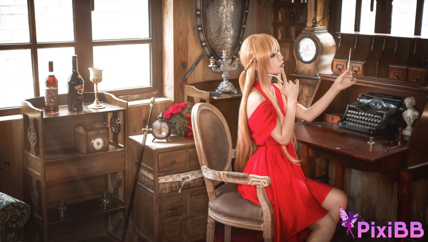 Cosplayer cut Celia Sword Art Online Asuna dress PixiBB.COM 019