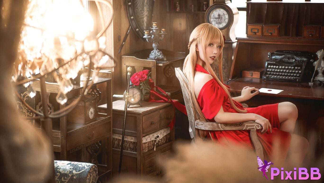 Cosplayer cut Celia Sword Art Online Asuna dress PixiBB.COM 021