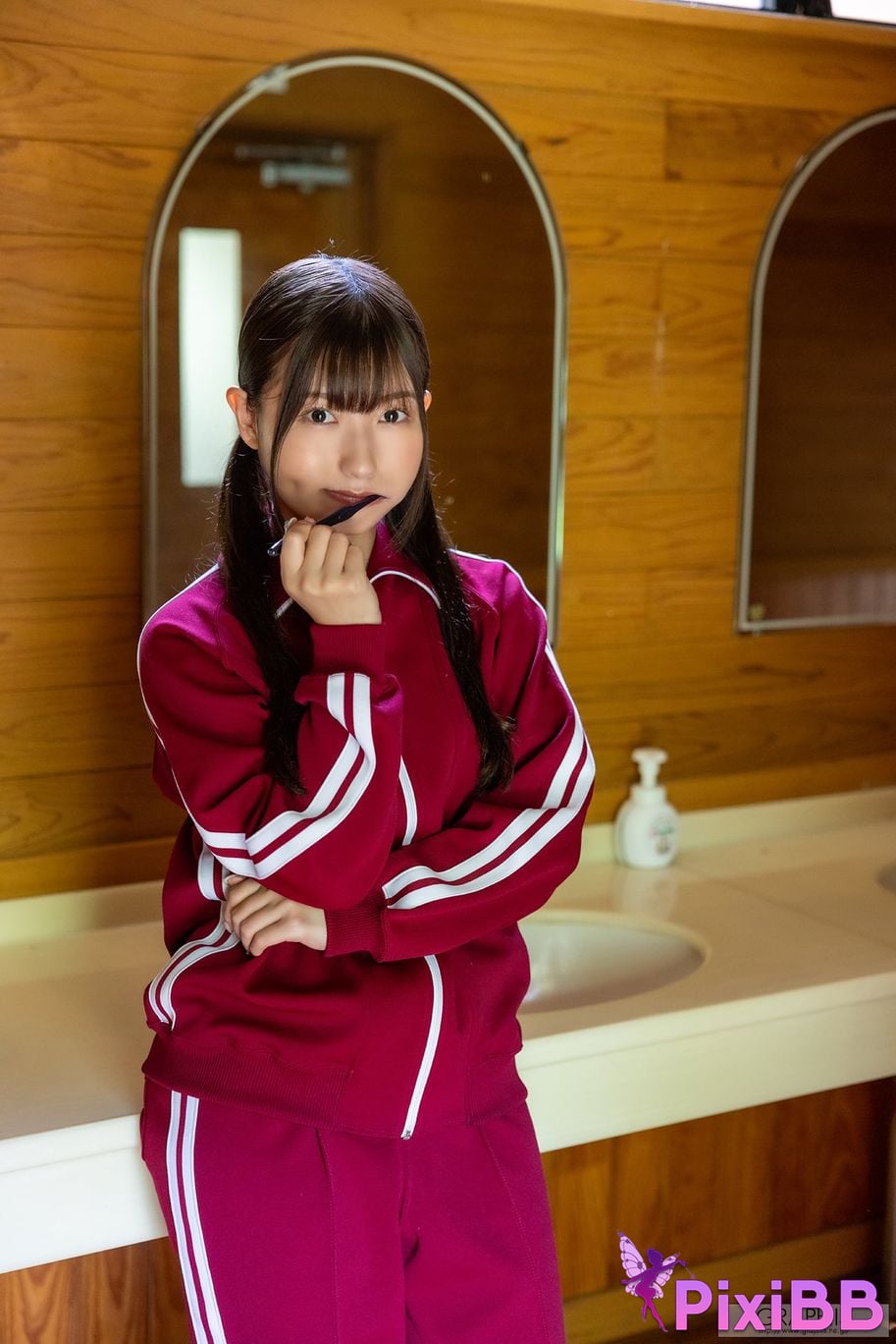 Japanese Idol Miyu Aizawa Graphis New Year s Holiday SPECIAL 2025 2026 Come Across Vol.3 4 5 PixiBB.COM 036