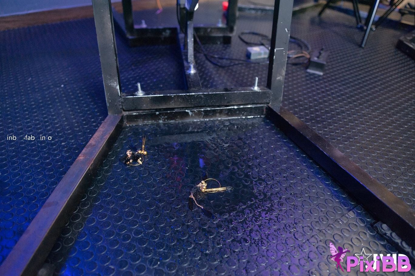 JVID Sinyuri Shang Kong Lu Er Dian You Li Shou Fa overtake M Female teaching training AV Squirting with stick humiliation PixiBB.COM 022