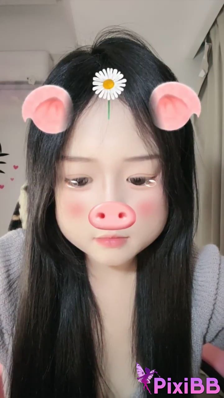 e Too lazy to spray Dangerous Pure Desire G Big tit girl dances naked PixiBB.COM 020