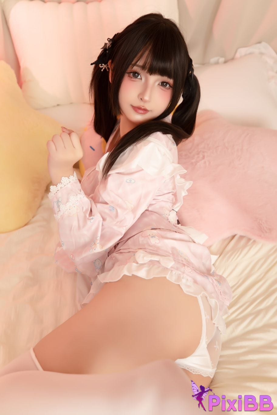 Cosplayer Kagurazaka Midwinter Yukata maid PixiBB.COM 043