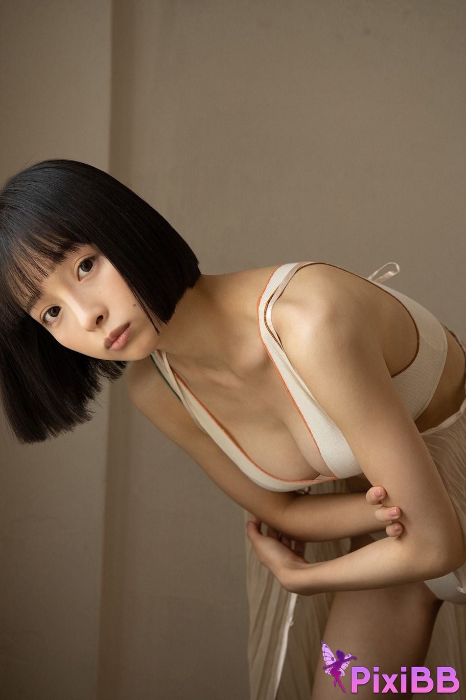 Japanese Idol Asuka Hanamura FLASH digital photo book New Mode First part PixiBB.COM 005