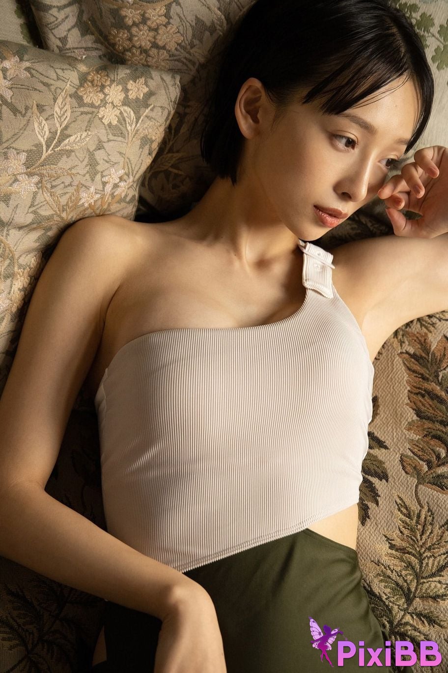 Japanese Idol Asuka Hanamura FLASH digital photo book New Mode First part PixiBB.COM 064