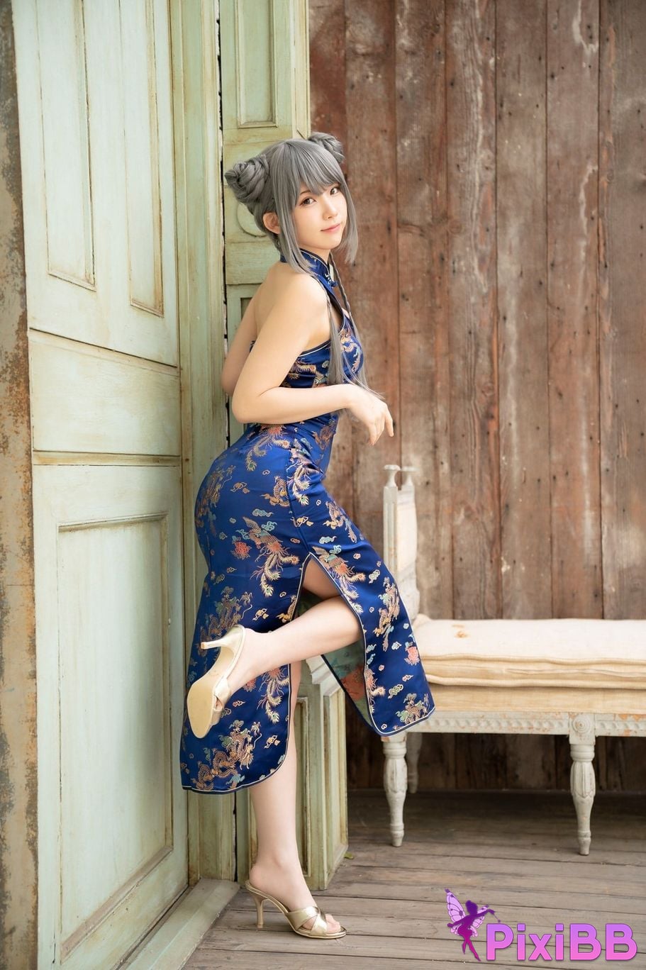 Japanese Idol Enako A landscape aimed at by a richly colored maiden moon change jigra PixiBB.COM 002