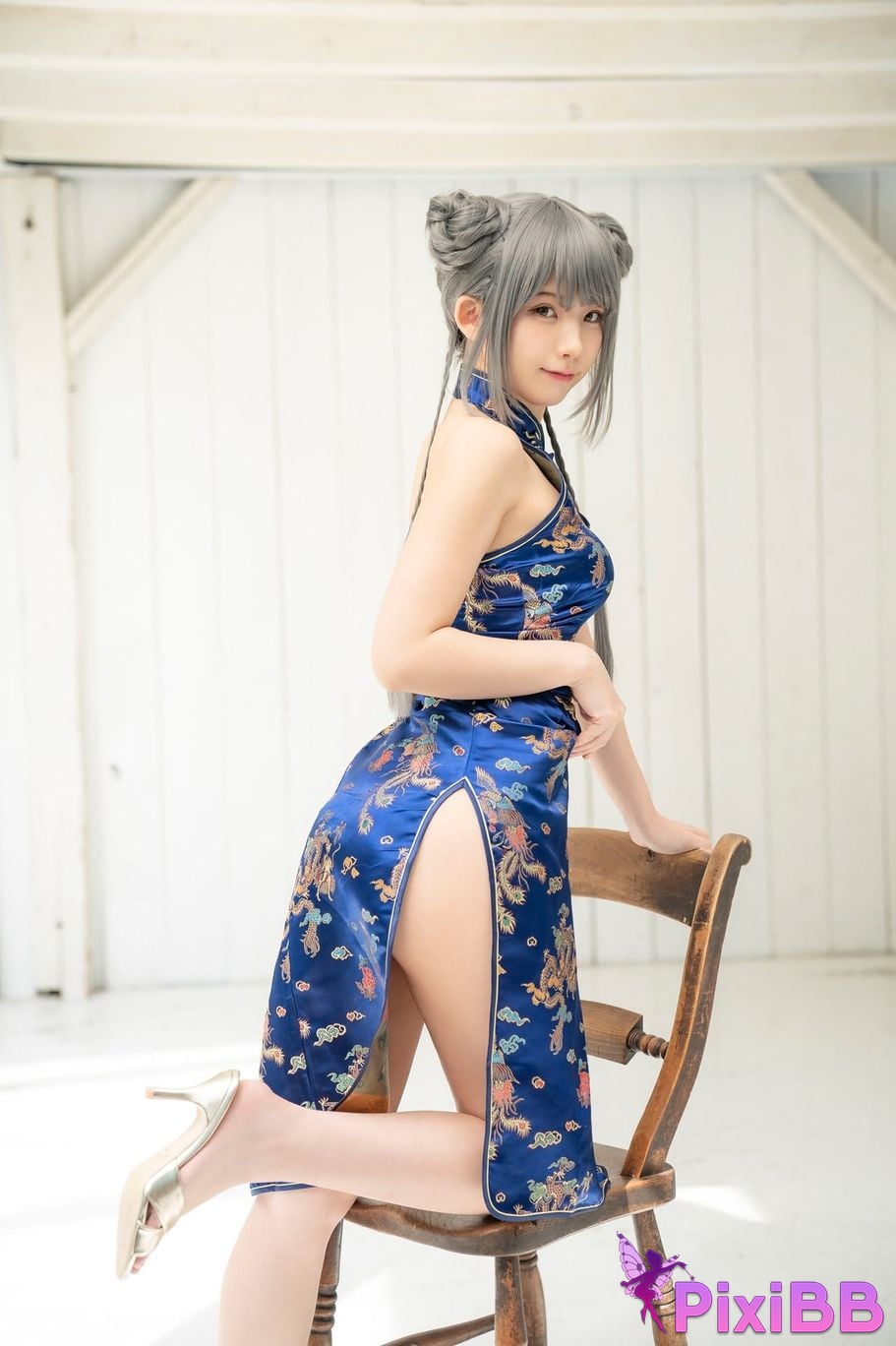 Japanese Idol Enako A landscape aimed at by a richly colored maiden moon change jigra PixiBB.COM 010