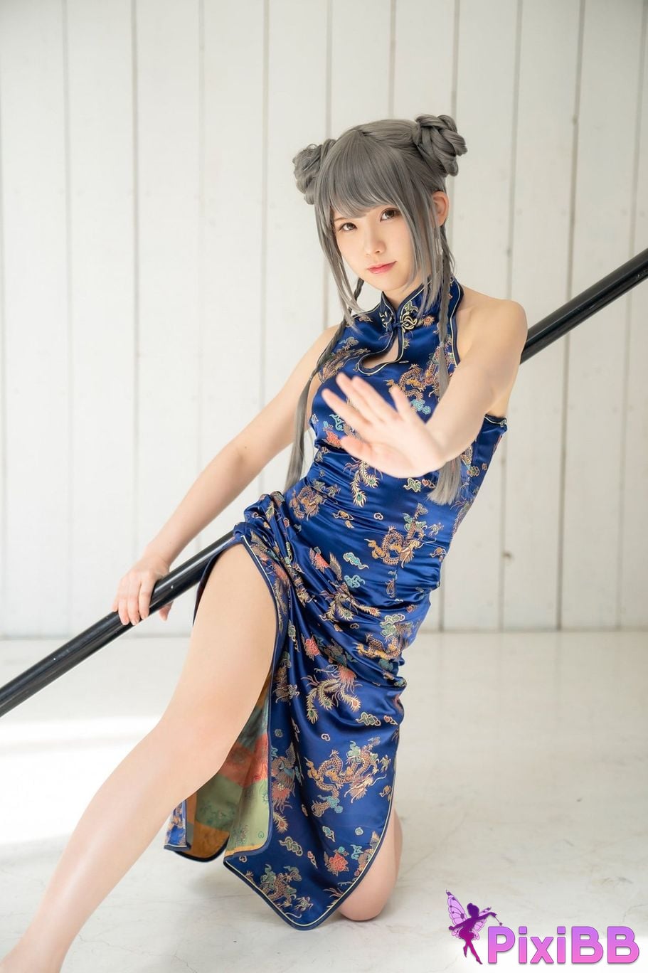 Japanese Idol Enako A landscape aimed at by a richly colored maiden moon change jigra PixiBB.COM 014