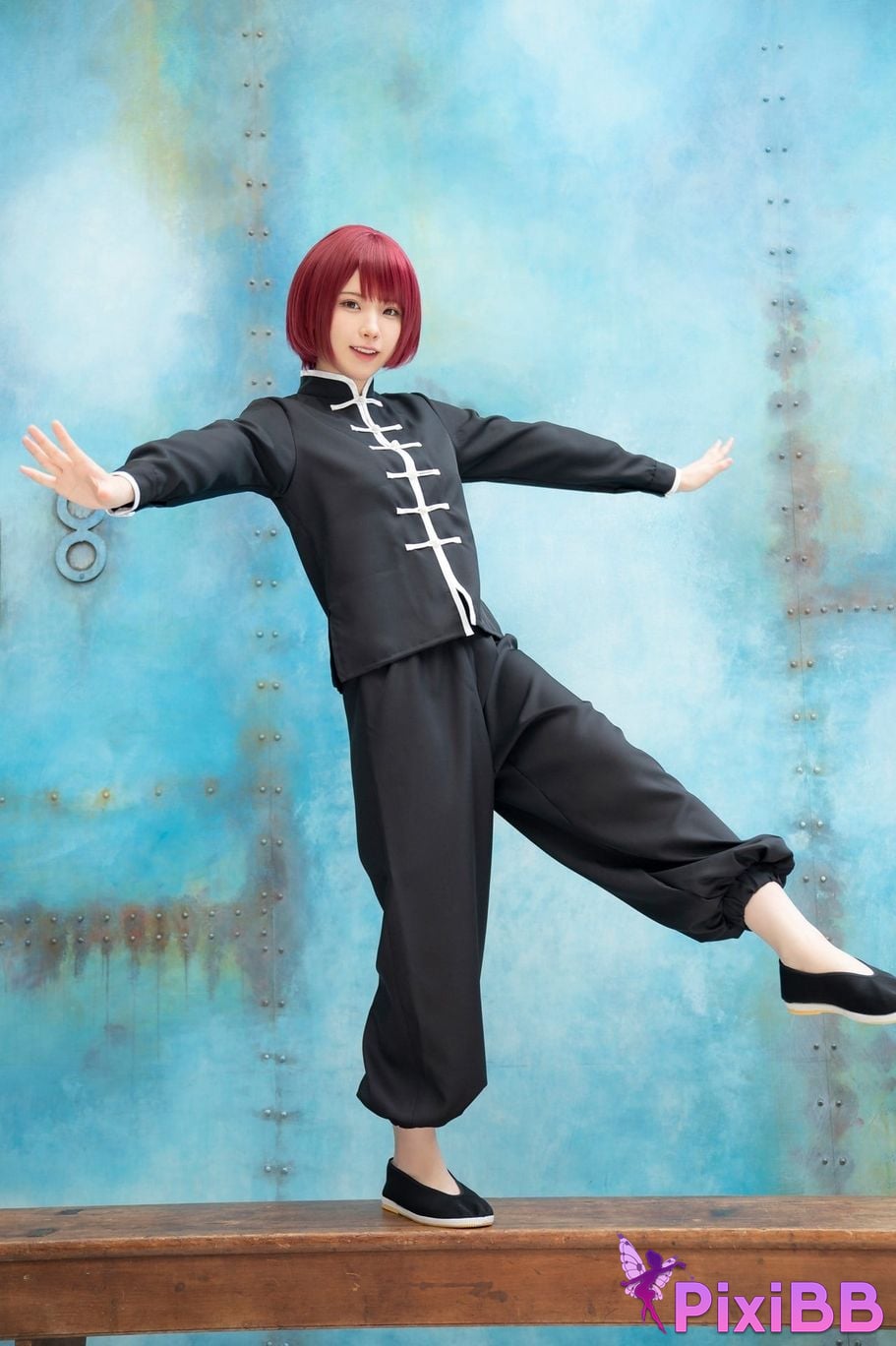 Japanese Idol Enako A landscape aimed at by a richly colored maiden moon change jigra PixiBB.COM 027