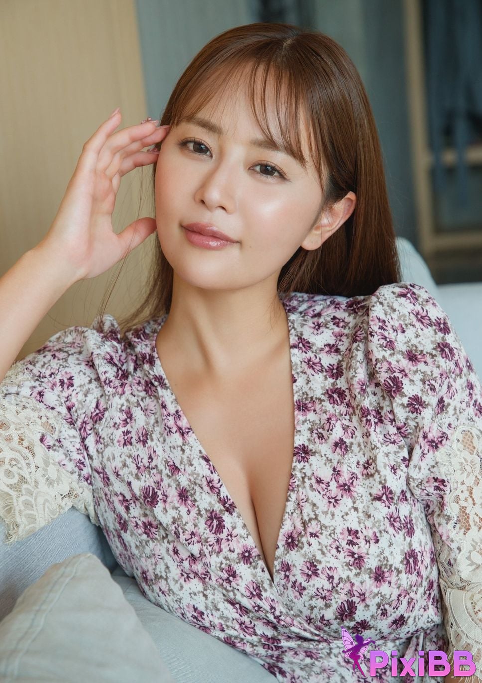 Japanese Idol Yuka Iguchi Digital version only 55 Increased pages calendar book 2025.4 2026.3 weekly play PHOTO BOOK PixiBB.COM 100