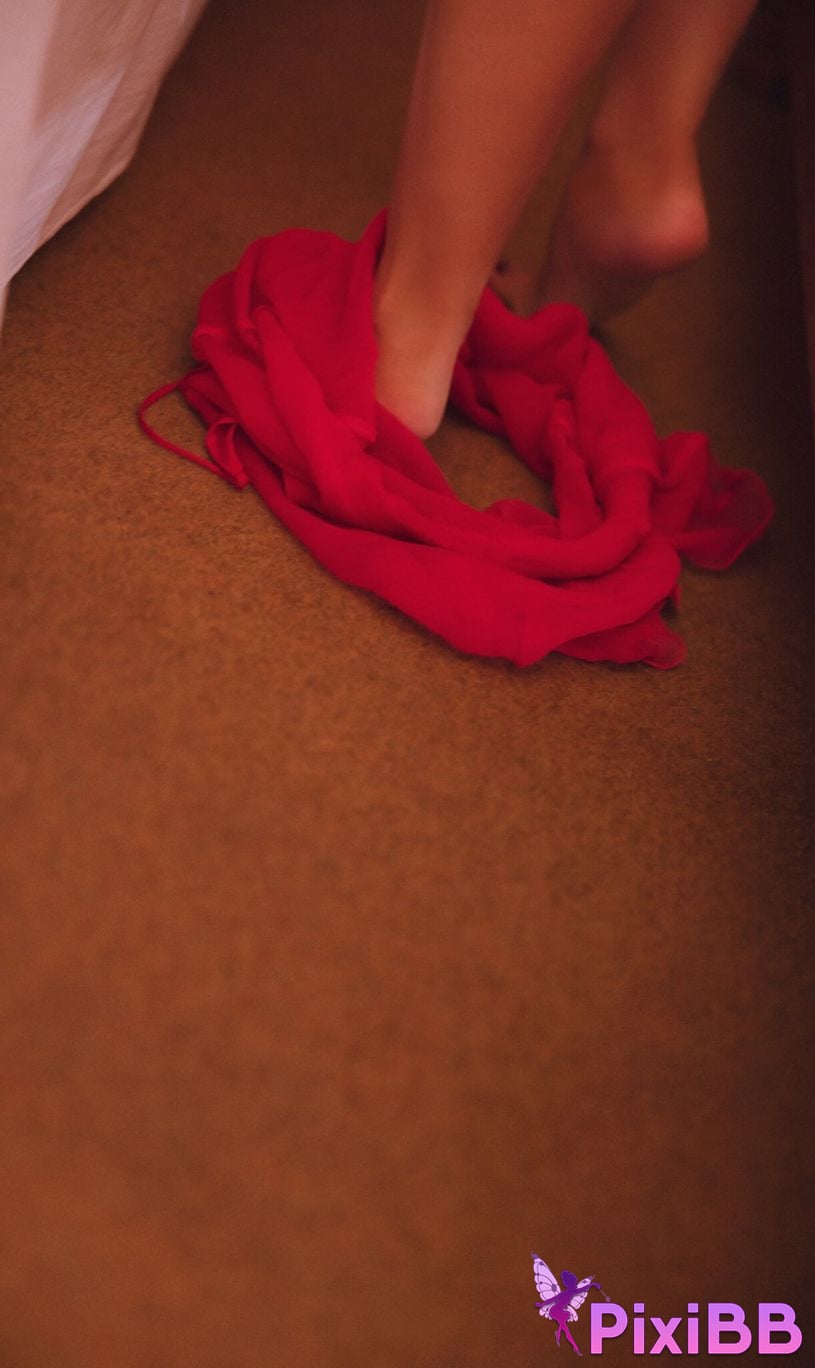 Japanese Idol Yuka Iguchi photo collection MORE Another Side Kadokawa entertainment mook PixiBB.COM 053