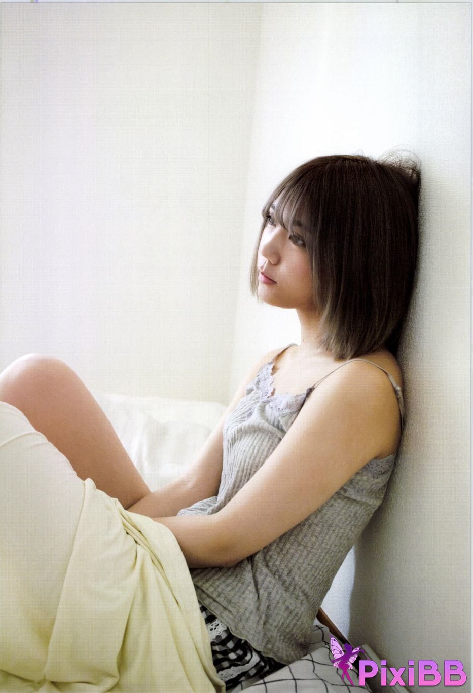 Japanese Idol Hina Kawago interview photo book PixiBB.COM 007