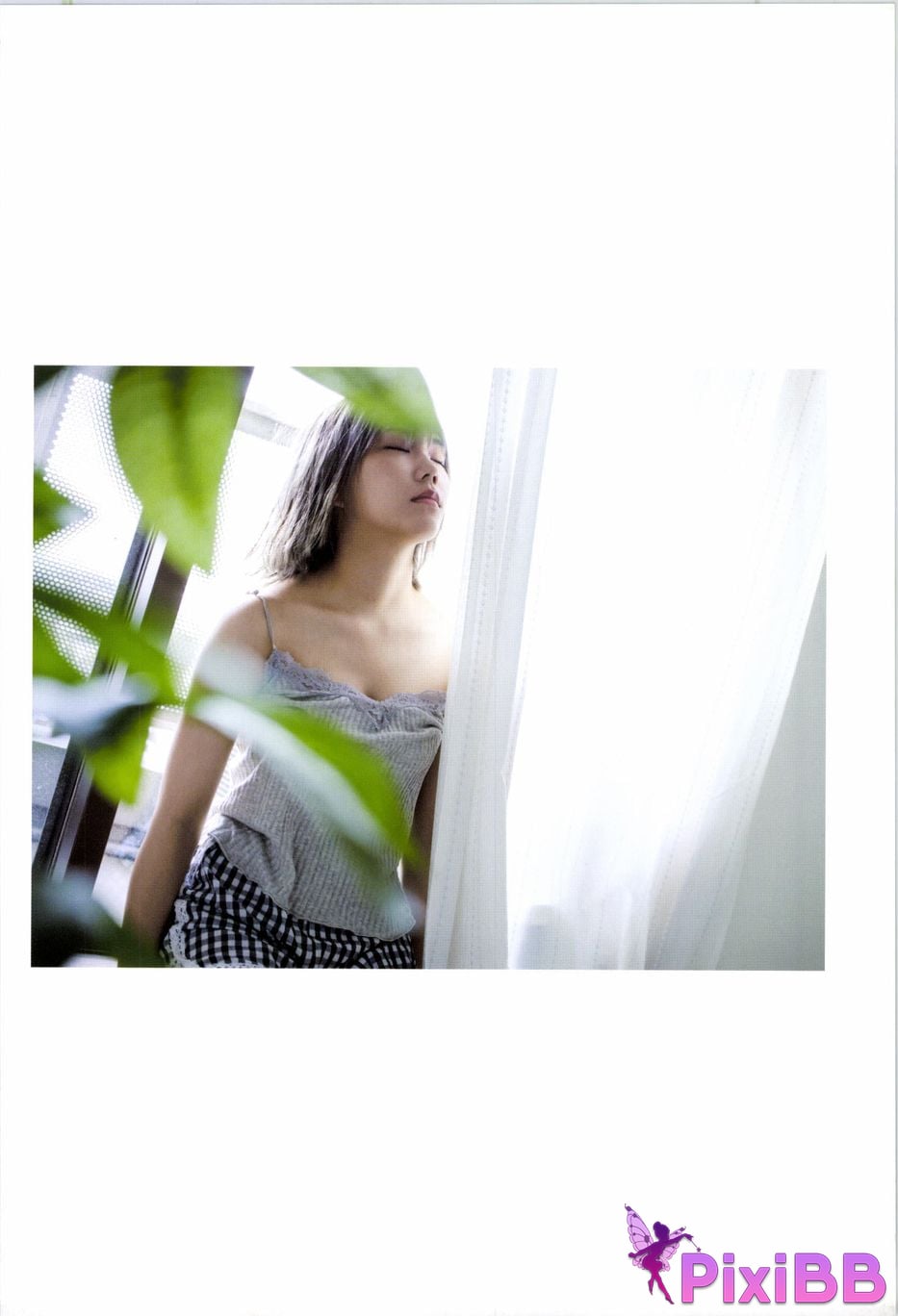 Japanese Idol Hina Kawago interview photo book PixiBB.COM 013