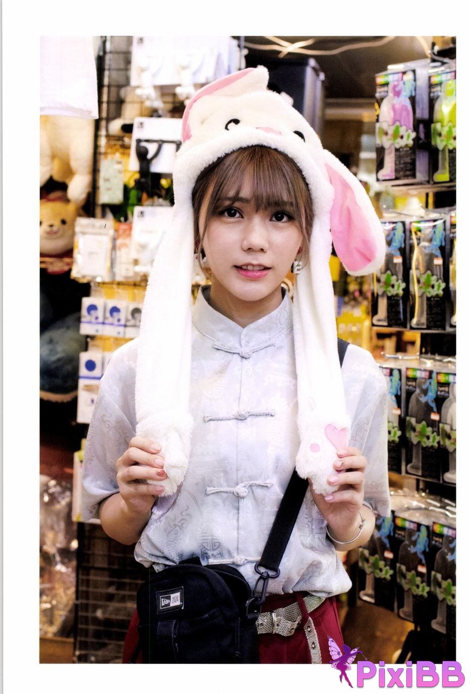 Japanese Idol Hina Kawago interview photo book PixiBB.COM 032