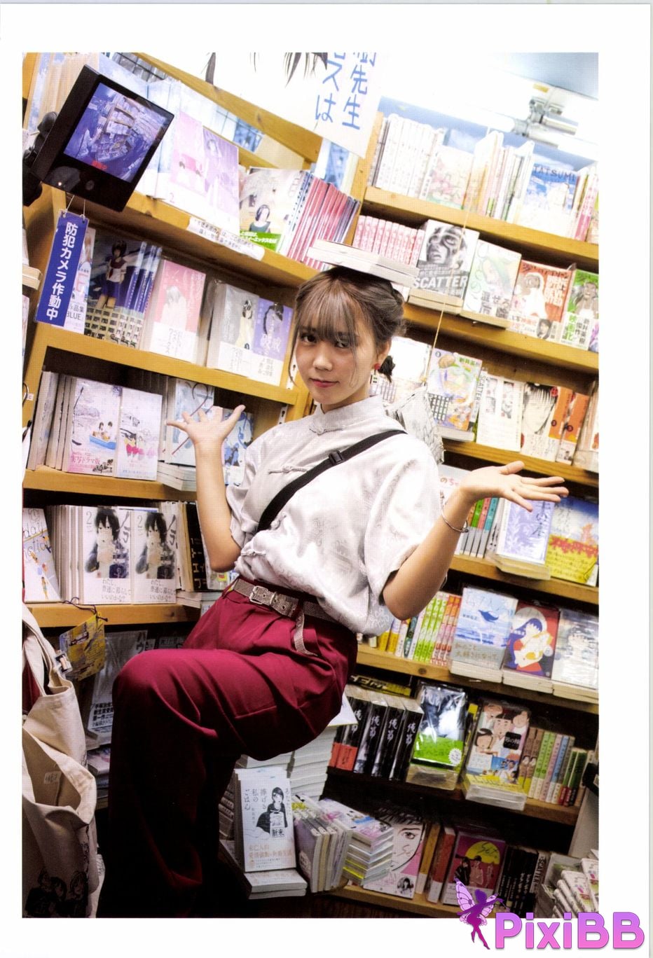 Japanese Idol Hina Kawago interview photo book PixiBB.COM 037