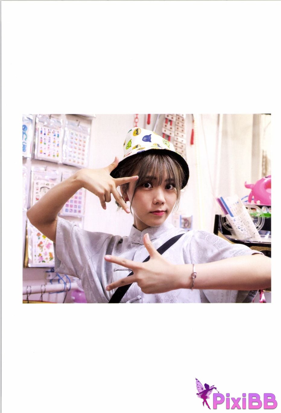 Japanese Idol Hina Kawago interview photo book PixiBB.COM 068